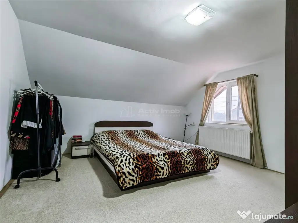 Casa - 3 camere - Soimus 