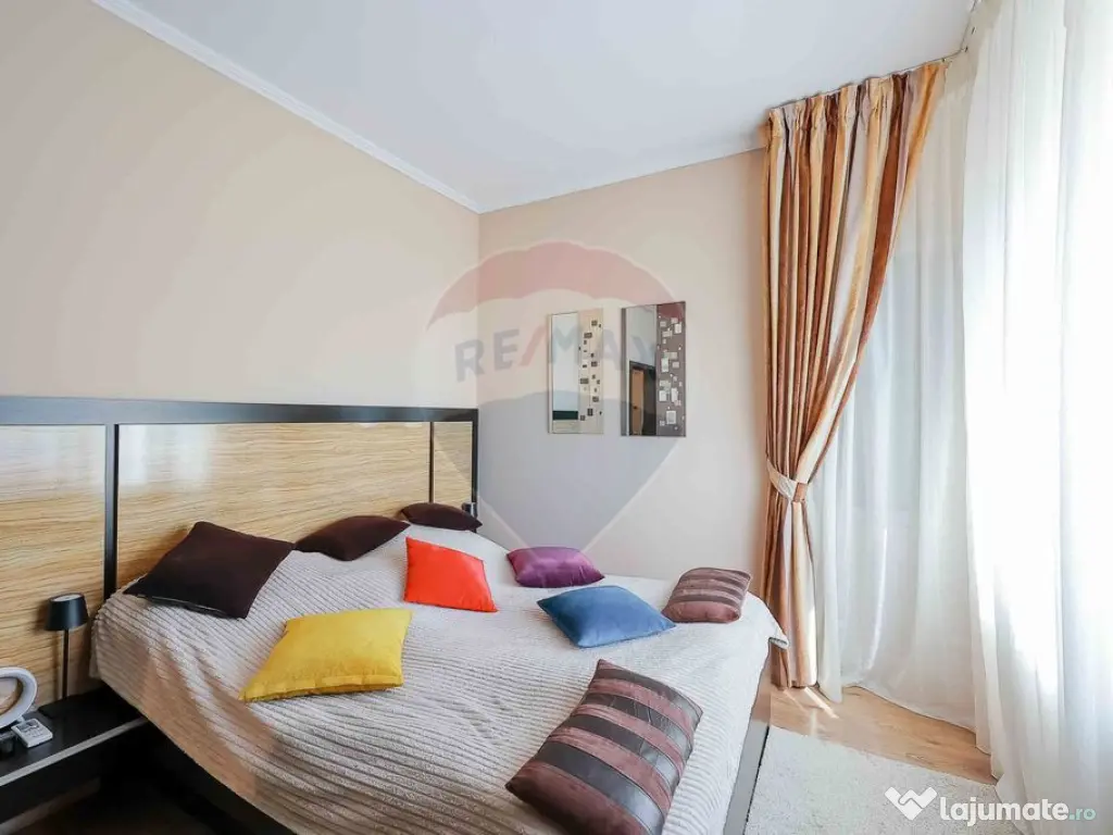 Apartament cu 4 camere și garaj de vânzare în zona Uni... 