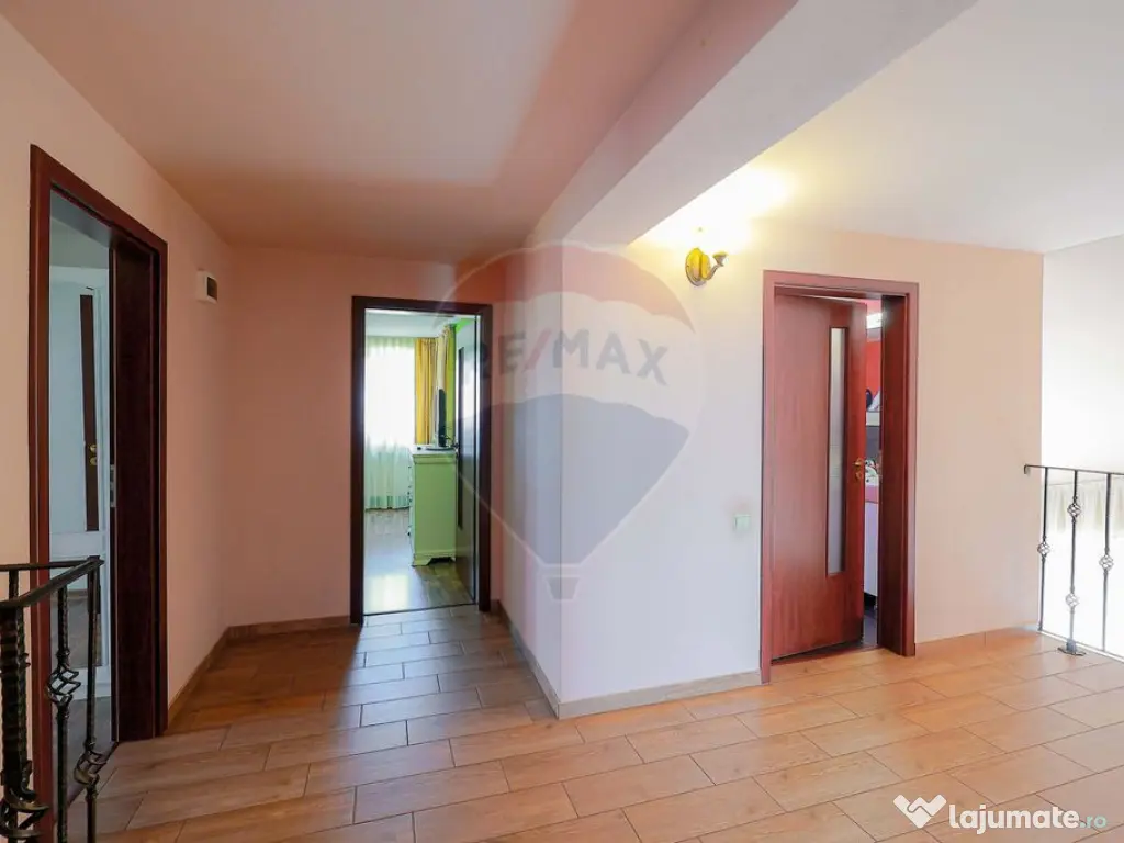 Vilă elegantă în Sânmartin – mobilată, lângă Bă...