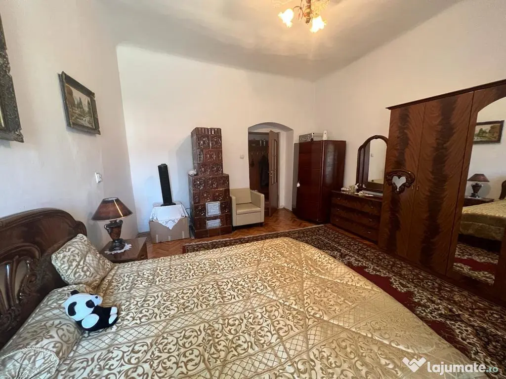 Inchiriez apartament 3 camere zona Boul Rosu - ID : RH-41310-property