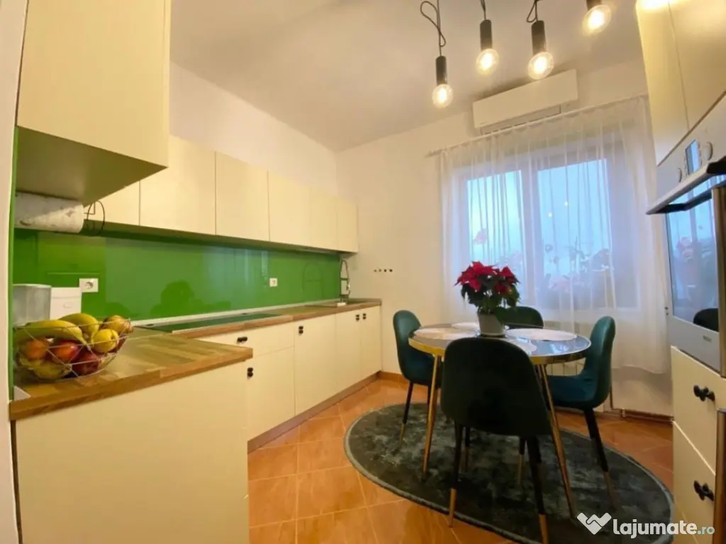 Apartament 3 camere, Gheorghe Doja, Oradea,70 mp. 125 000... 