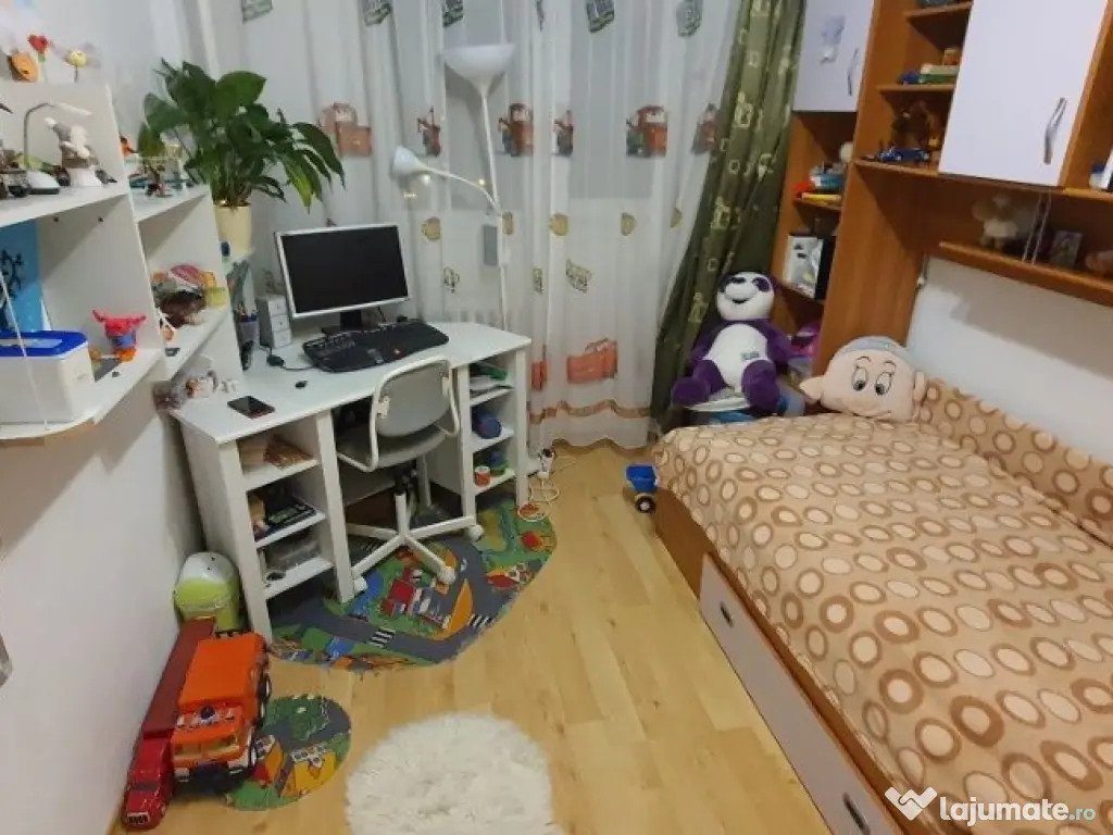 Oltenitei apartament 3 camere