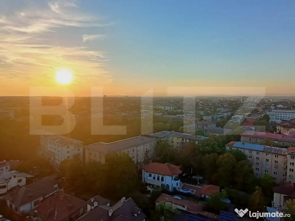 Apartament 4 camere, 3 balcoane inchise, zona Gara de Sud