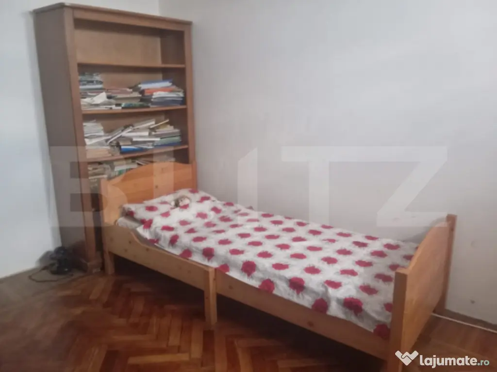 Apartament 4 camere, 3 balcoane inchise, zona Gara de Sud