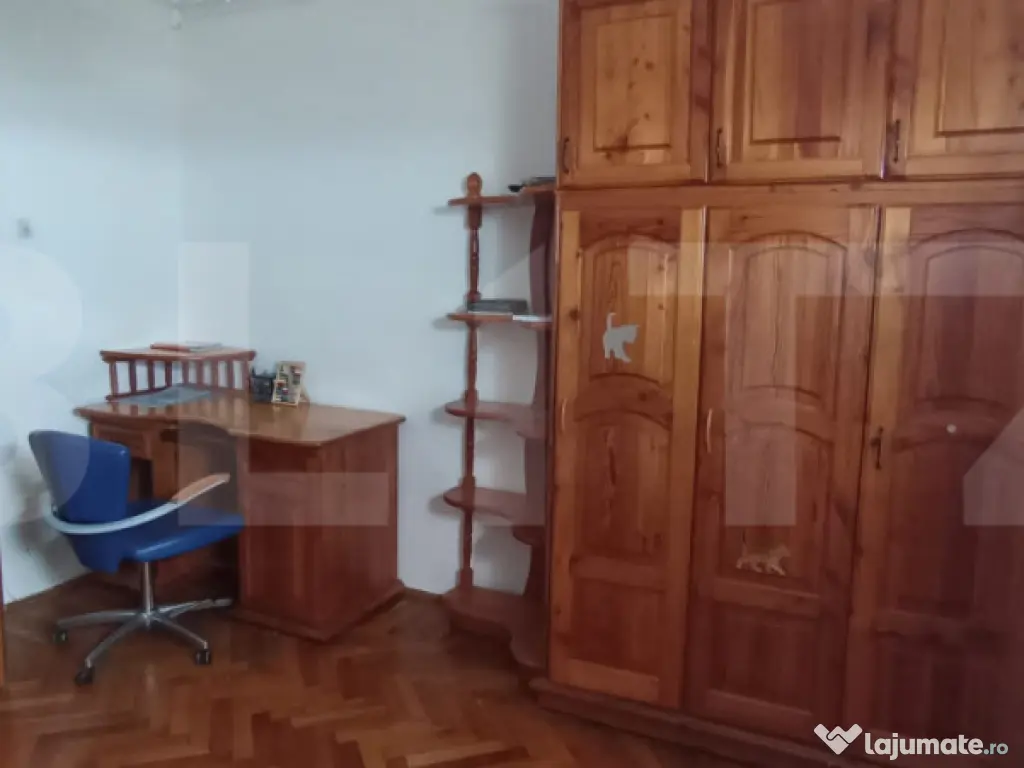 Apartament 4 camere, 3 balcoane inchise, zona Gara de Sud