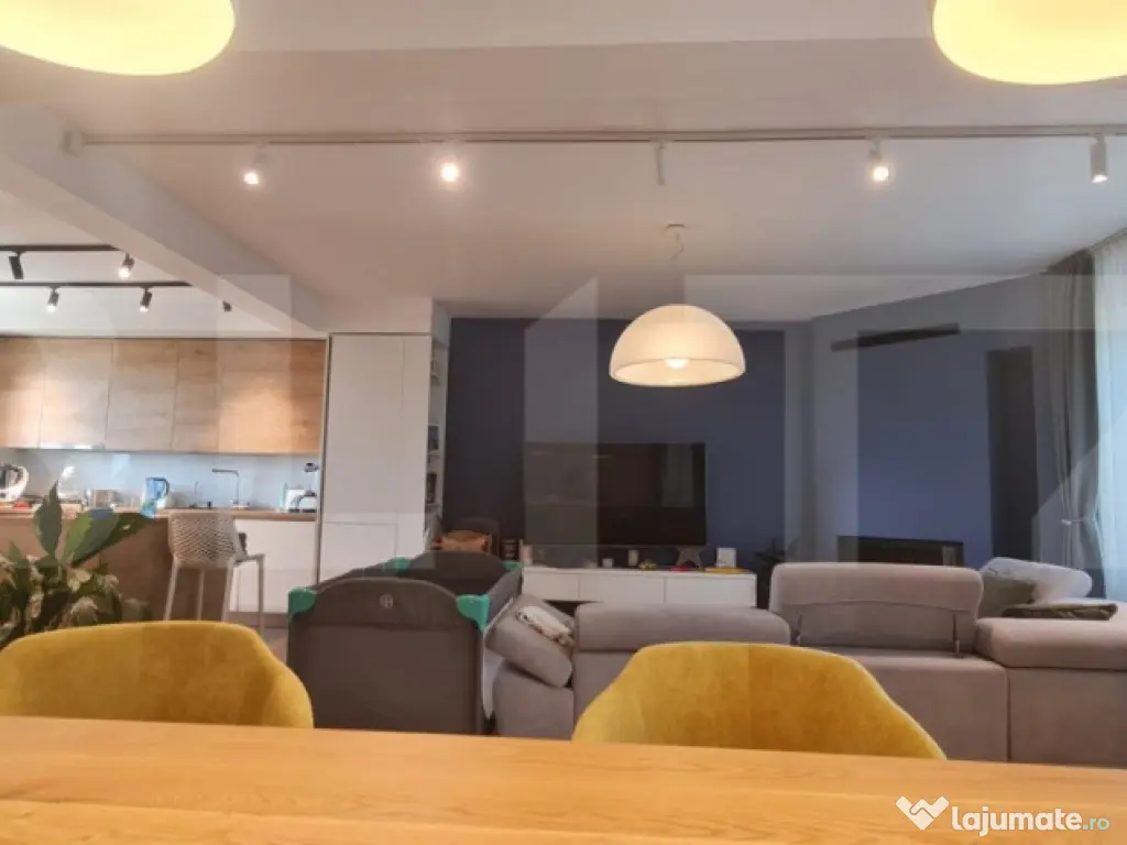 Casa in Voronet cu 4 camere si priveliste 