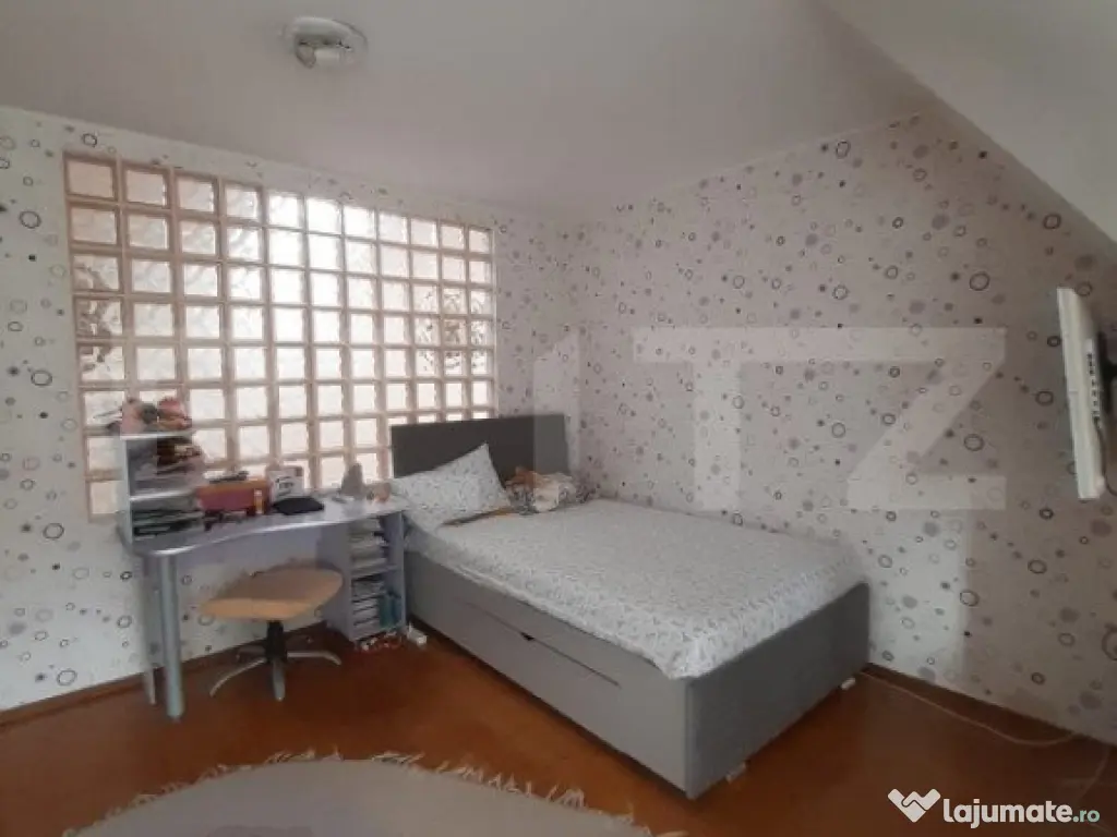 Casa mobilata lux, cu 4 camere in Sacele - Brasov