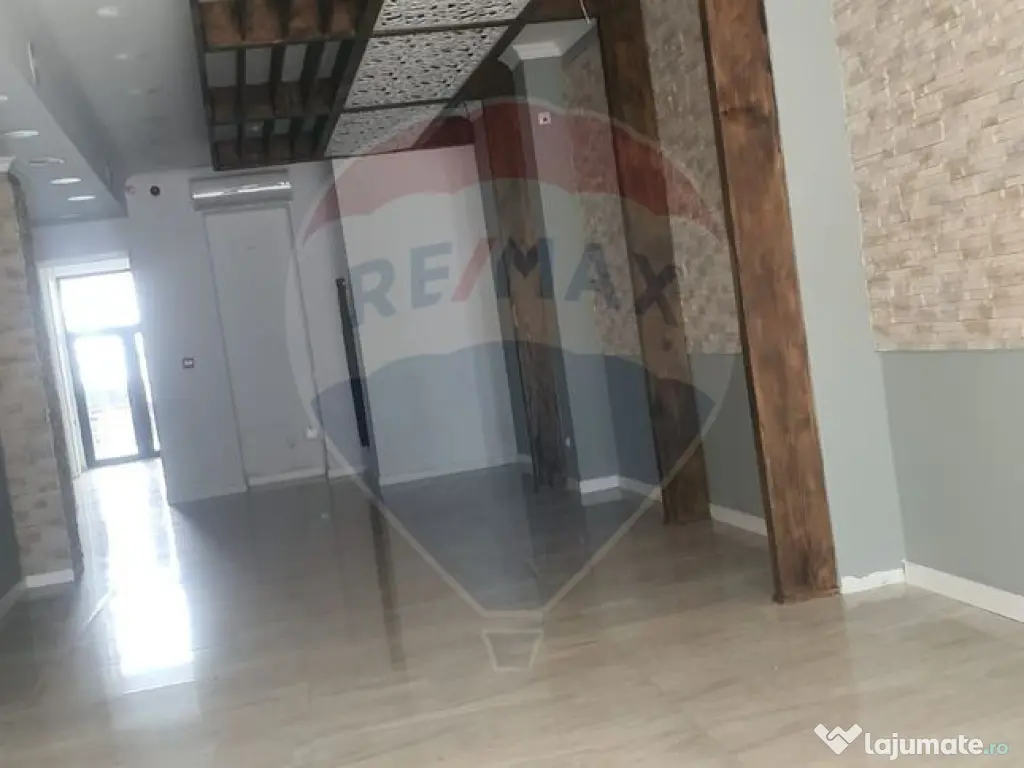 Spațiu comercial de 230mp de închiriat în zona Ultrace... 