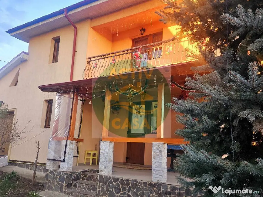 Casa in Roman, de vanzare