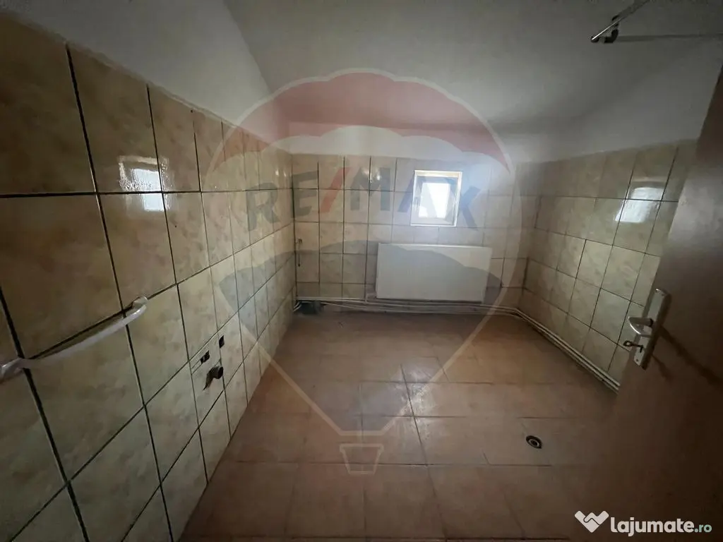 De închiriat Halā și Birouri Str. Apateului, Centura O... 