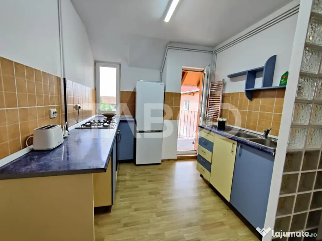 Apartament cu 4 camere in zona facultatilor Mihai Viteazul 