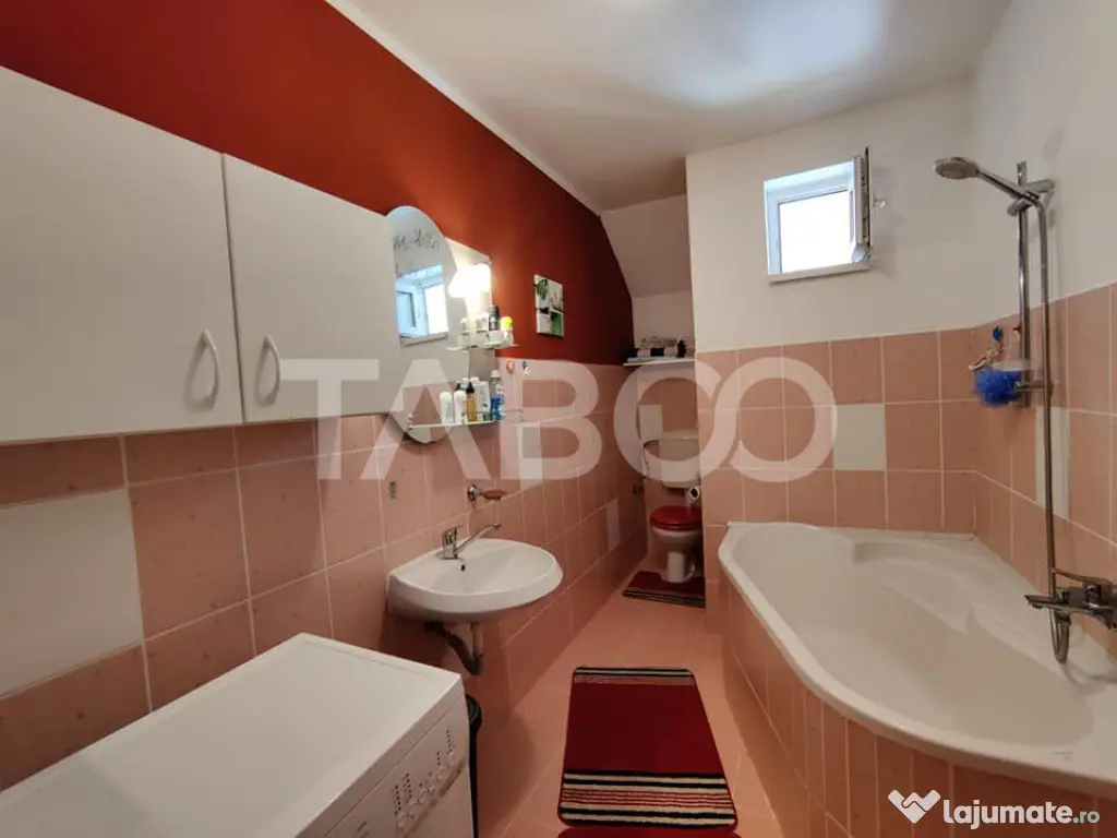 Apartament cu 4 camere in zona facultatilor Mihai Viteazul 