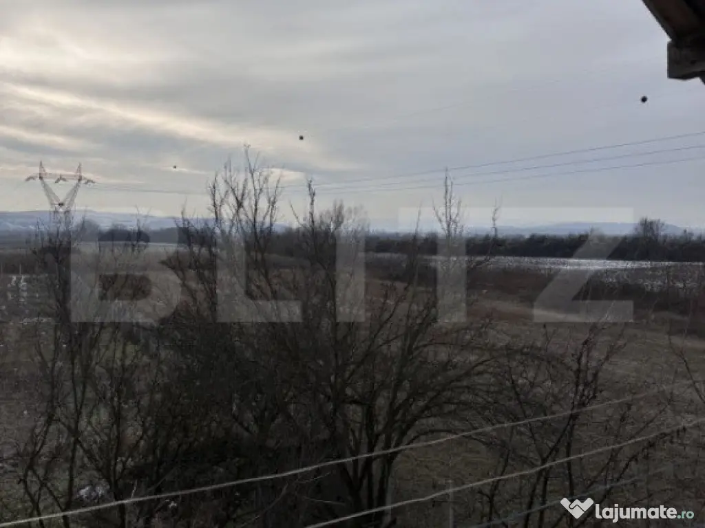 Casă la roșu Mănășturel ,teren generos,priveliște pano