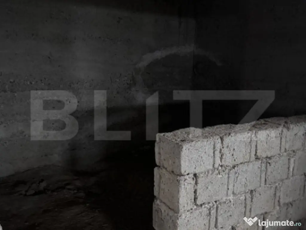 Casă la roșu Mănășturel ,teren generos,priveliște pano