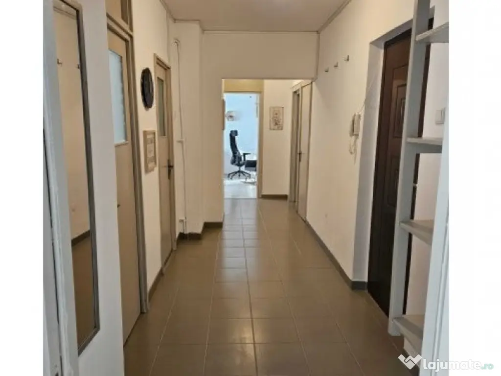 Apartament 3 camere Decebal 