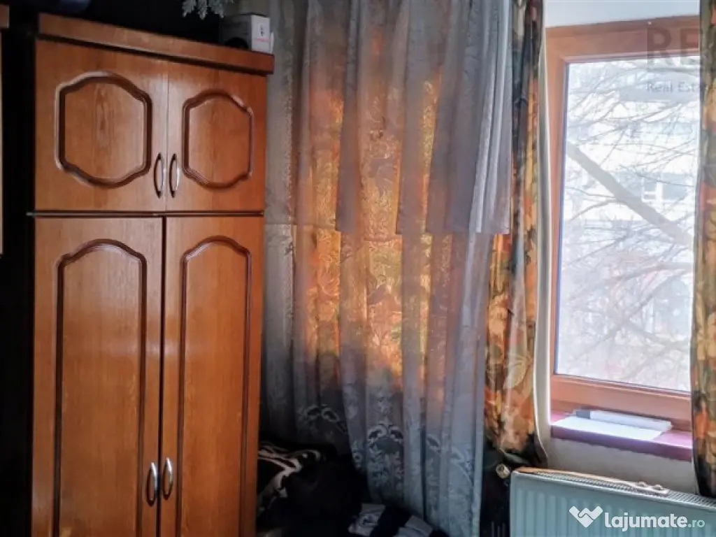 Apartament 3 camere semidecomandat cartier Obor