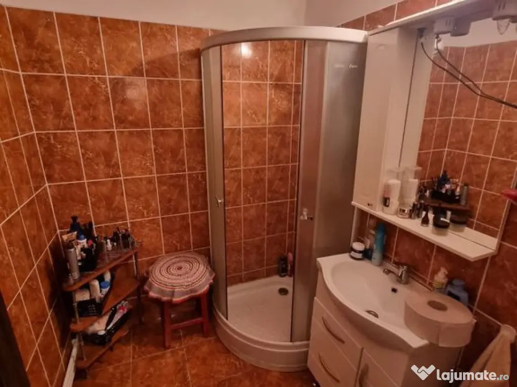 Central-apartament 2 camere cu gaze 