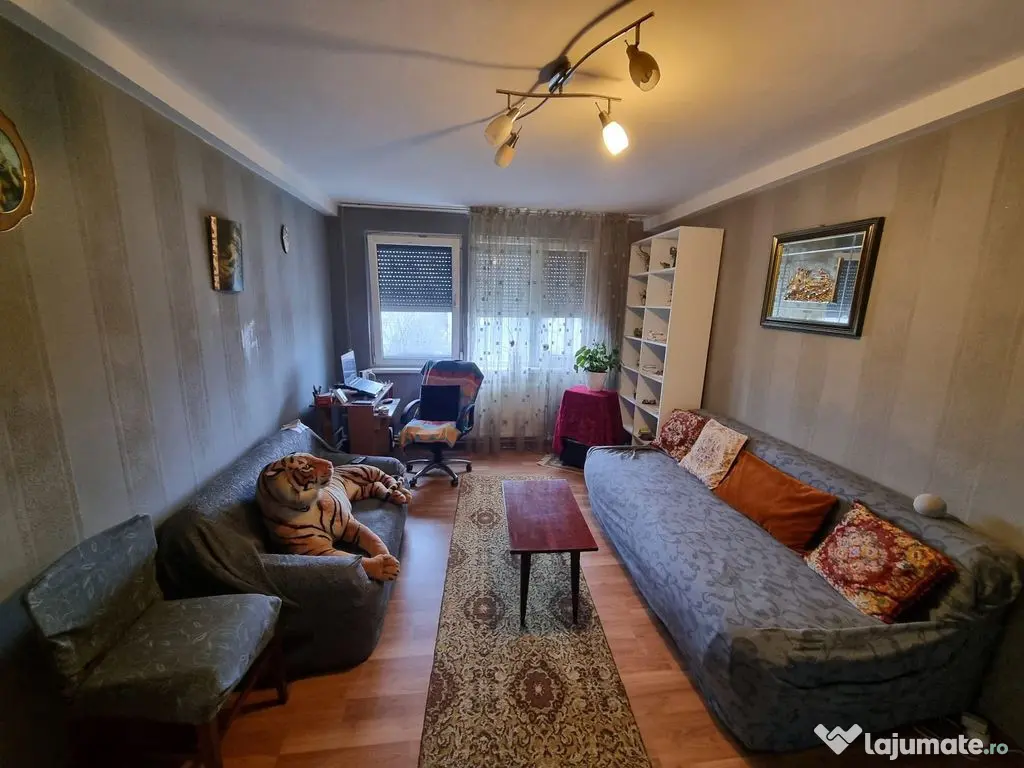 Central-apartament 2 camere cu gaze 