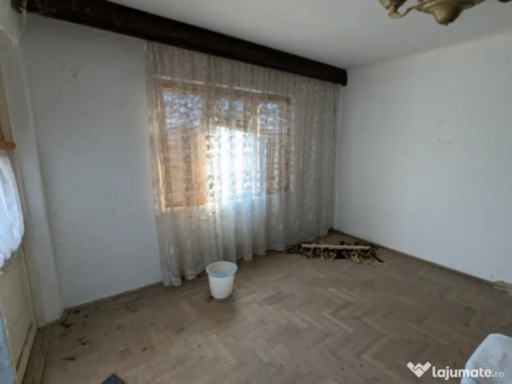 Casa la strada principala Hemeius, 600m teren 