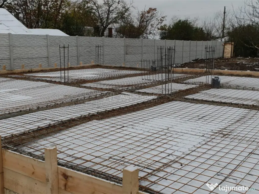 Single deosebit-Teren 1000 mp-Toate utilitatile 