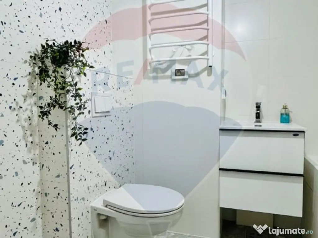 Apartament cu 3 camere de vânzare în zona Central 