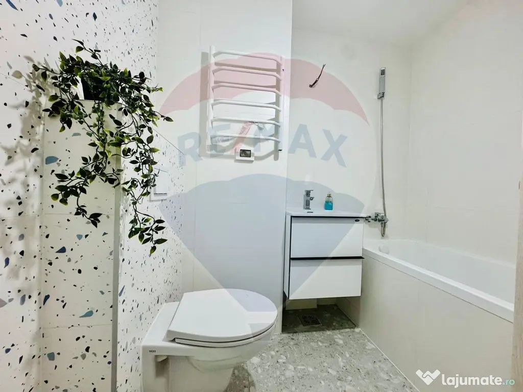 Apartament cu 3 camere de vânzare în zona Central 