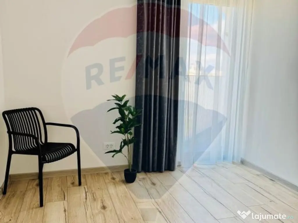 Apartament cu 3 camere de vânzare în zona Central 