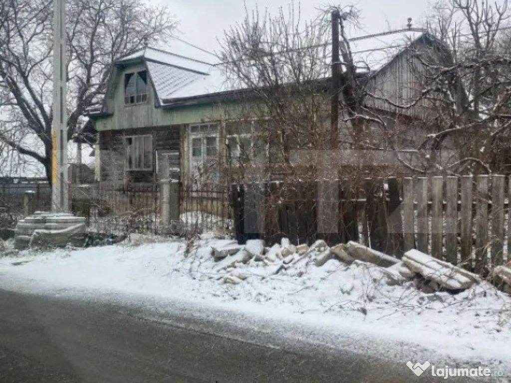 Teren intravilan de vanzare, 1290 mp, zona Lisaura