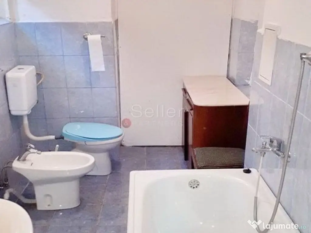 Casa cu curte individuala 