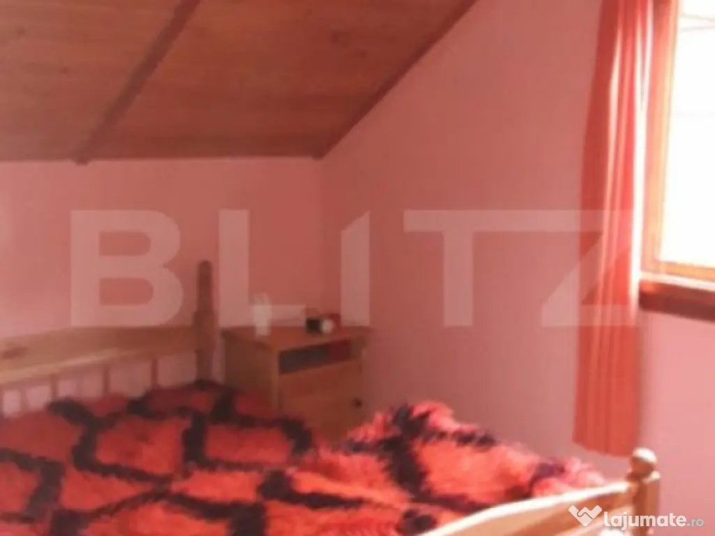 Casă de vacanță în Piatra Fântânele + 4,5 arii teren