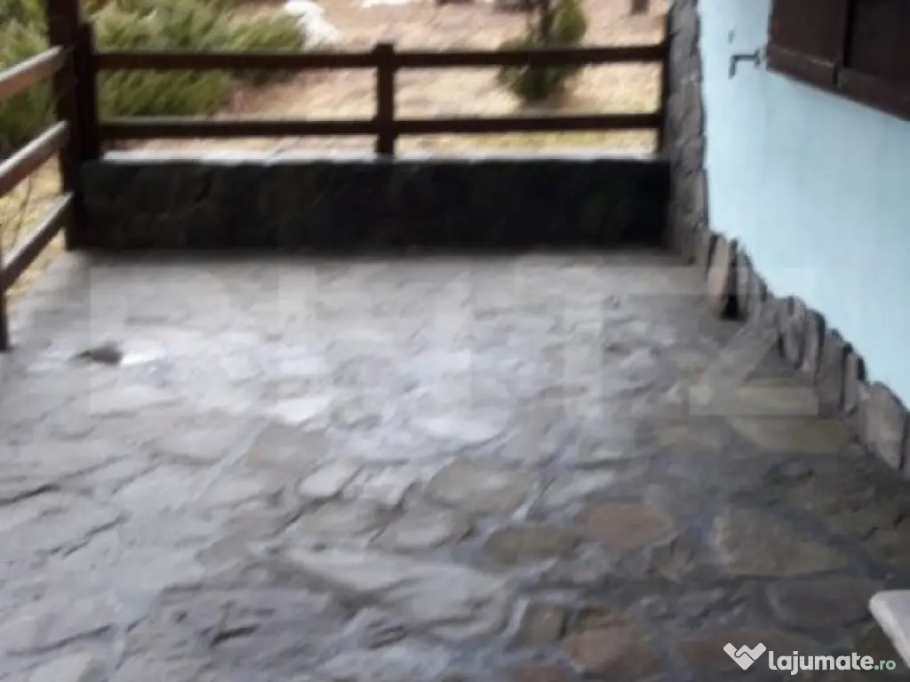 Casă de vacanță în Piatra Fântânele + 4,5 arii teren