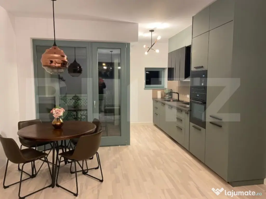 ???? Apartament de vanzare, 3 camere, 85.2 mp, zona Sub Tâm