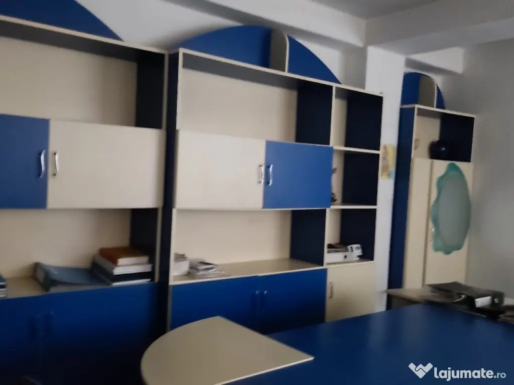 Inchiriem spatiu-birou- salon