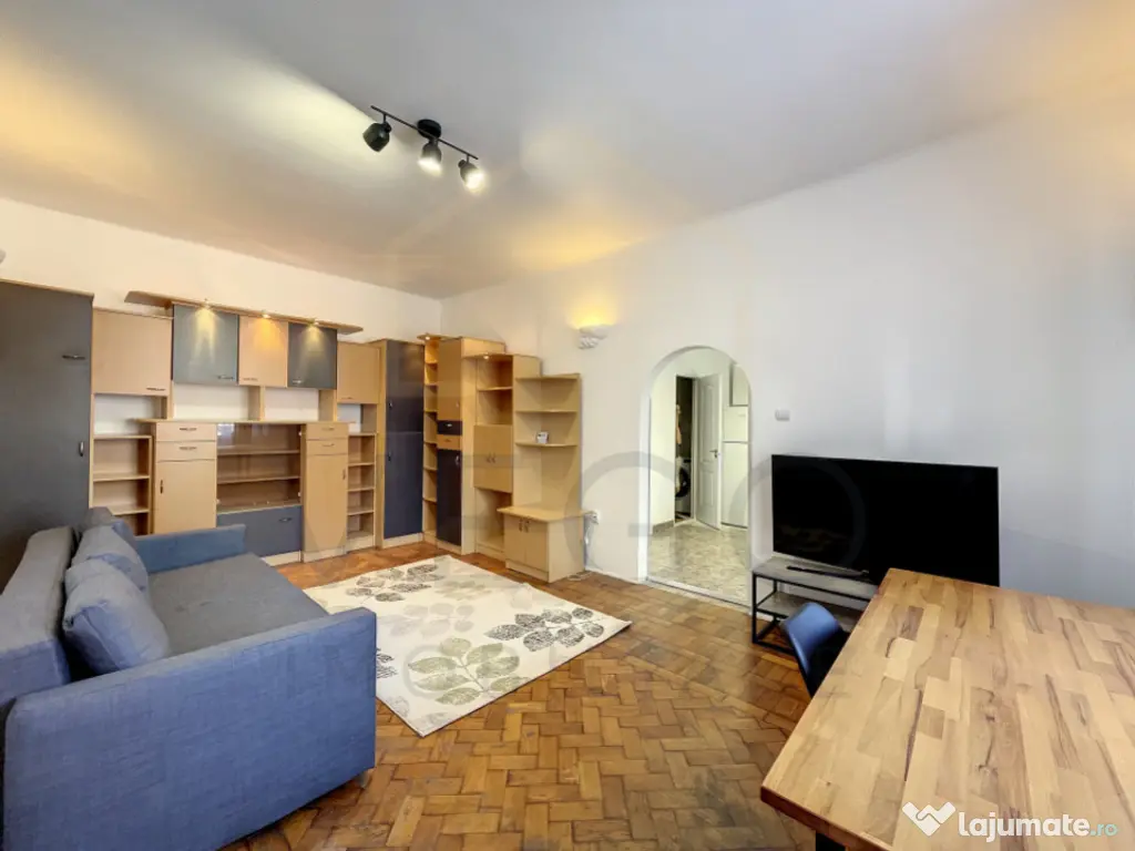 Apartament 1 camera, imobil tip casa, parcare, Dorobantilor