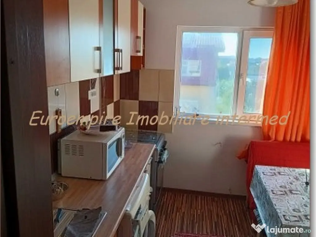 Apartament 2 camere decomandate Mansarda Poarta 6