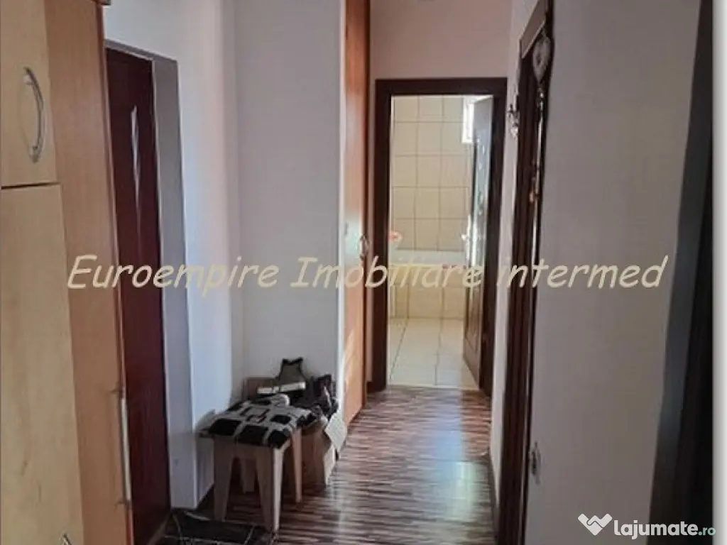 Apartament 2 camere decomandate Mansarda Poarta 6