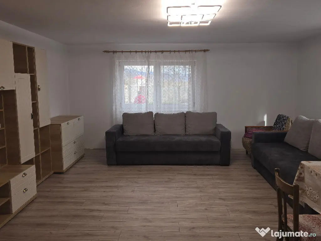 Vand casa in Deva, zona Garii (Peste Linia Ferata), P+E, din anul 2010 