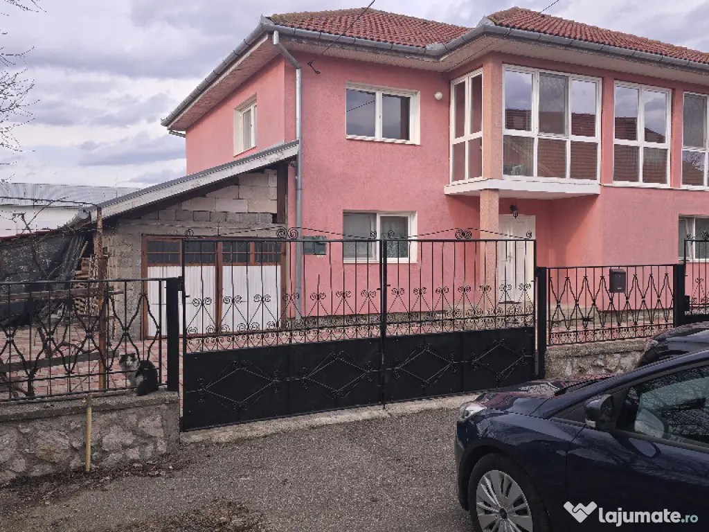 Vand casa in Deva, zona Garii (Peste Linia Ferata), P+E, din anul 2010 