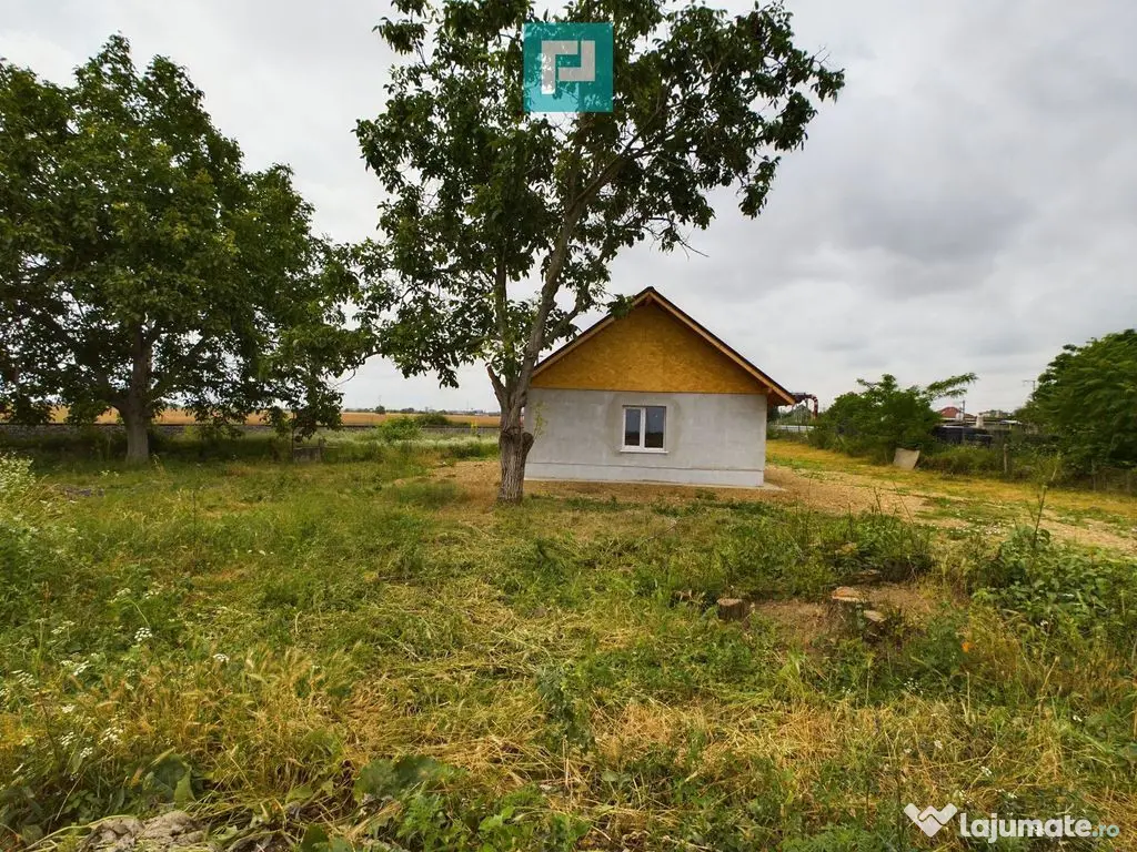 Casă cu 3 camere la roșu de vânzare zona 6Vânători