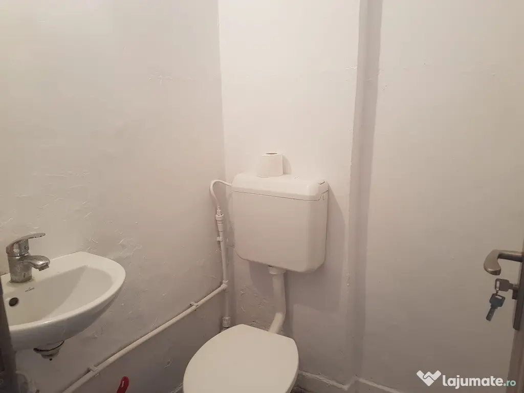 Garsoniera confort 3, etaj 1, bloc de garsoniere, libera, Stadionului 