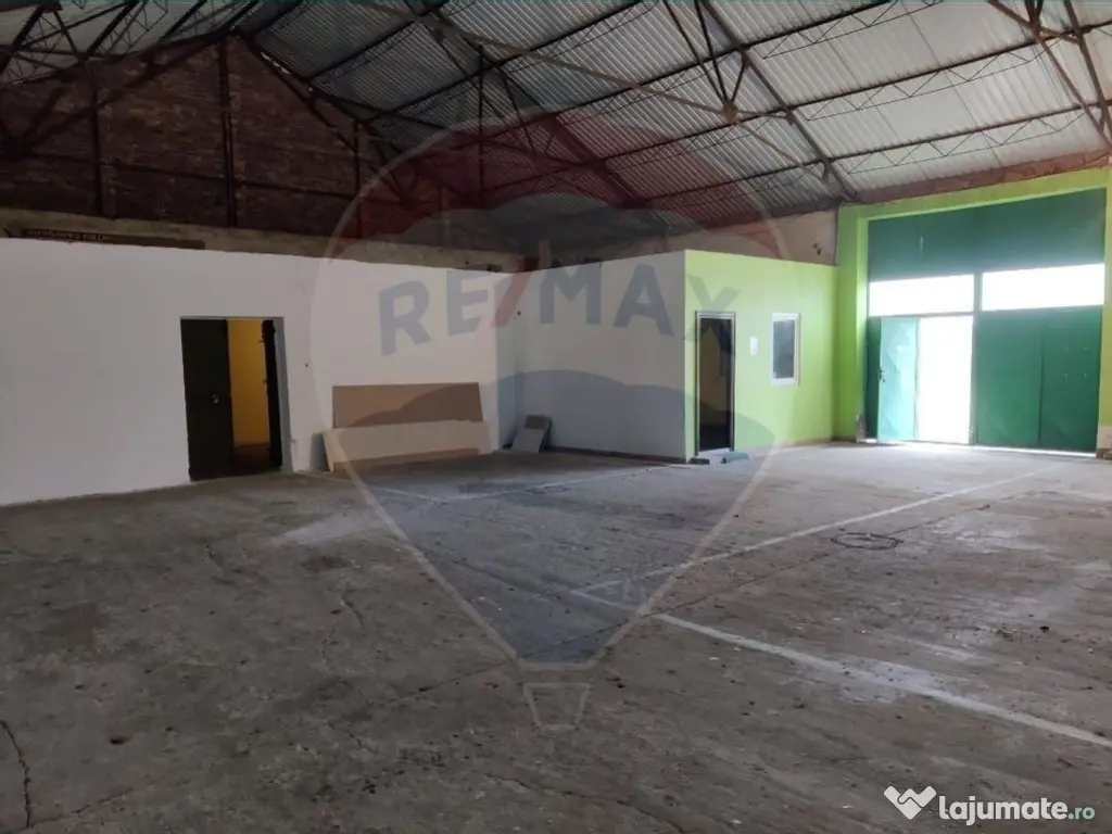 Hala 450 mp Sanicolaul 