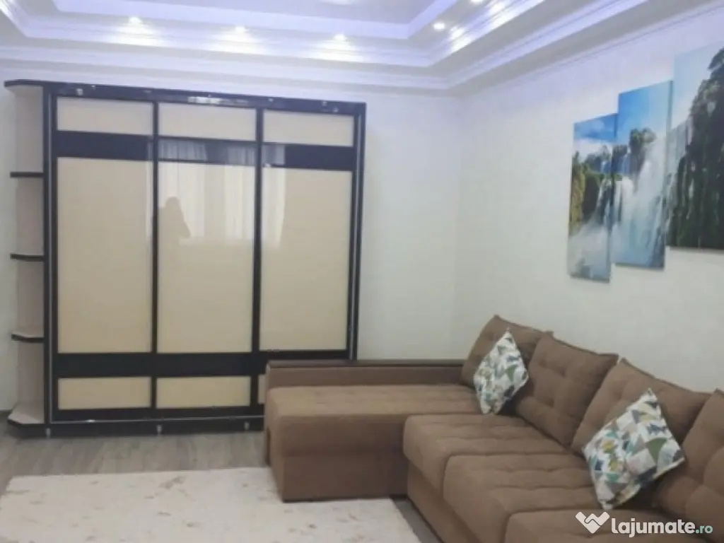 Apartamentul 2 camere Tractorul