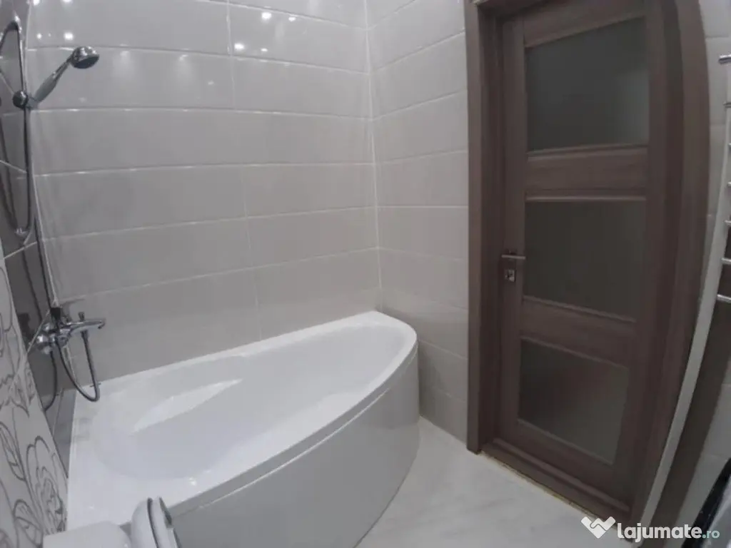 Apartamentul 2 camere Tractorul