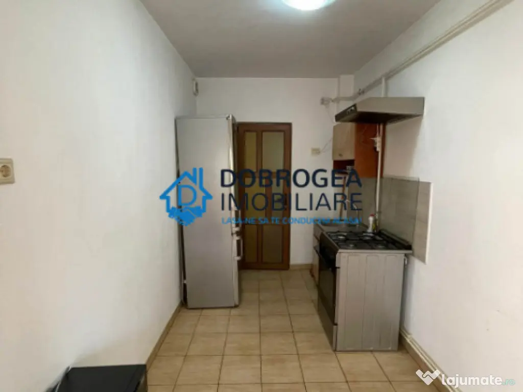 Ultracentral, 3 camere, decomandat, centrala termica 