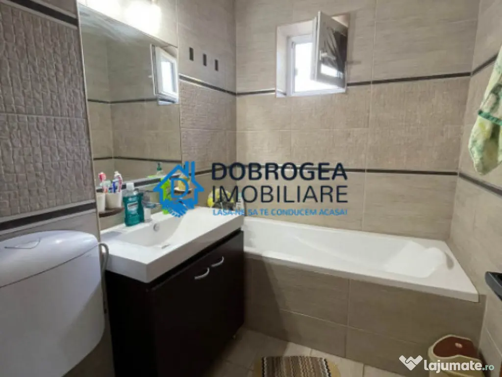 Ultracentral, 3 camere, decomandat, centrala termica 