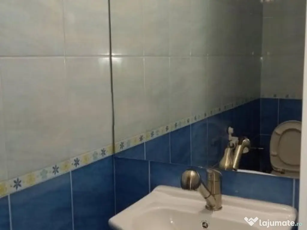 Vanzare apartament cu 3 camere zona Astra