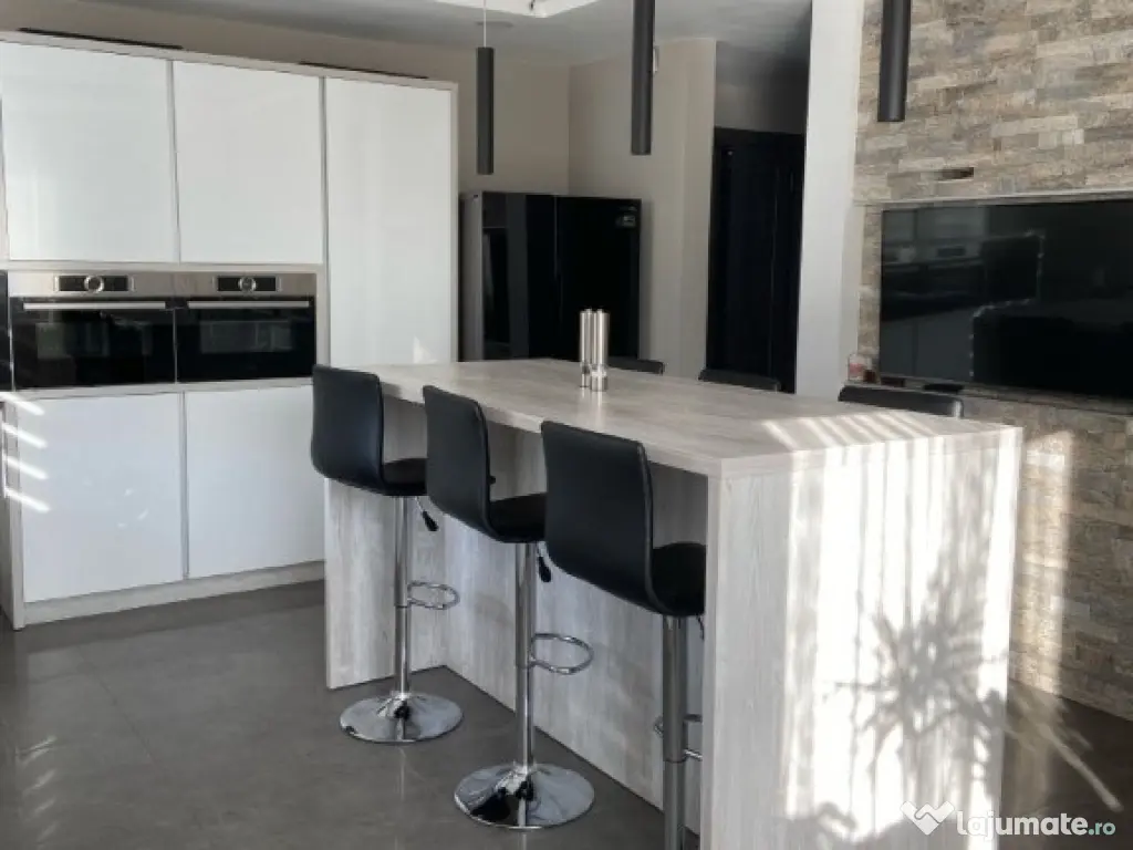 Apartament de inchiriat