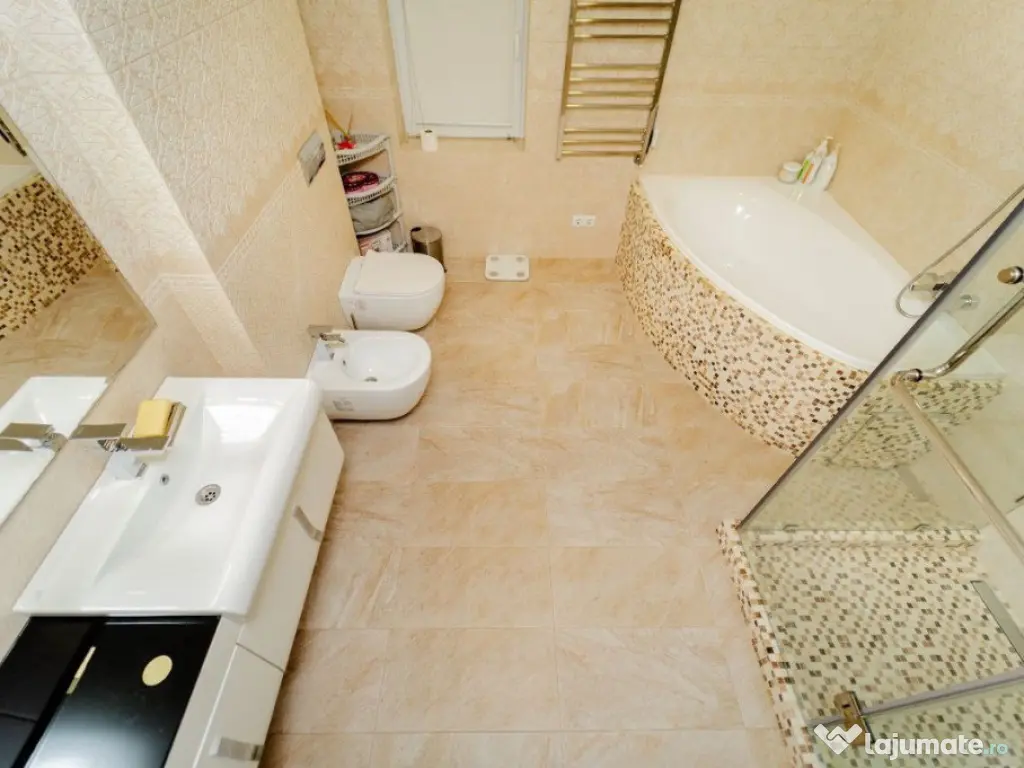 Apartament de inchiriat