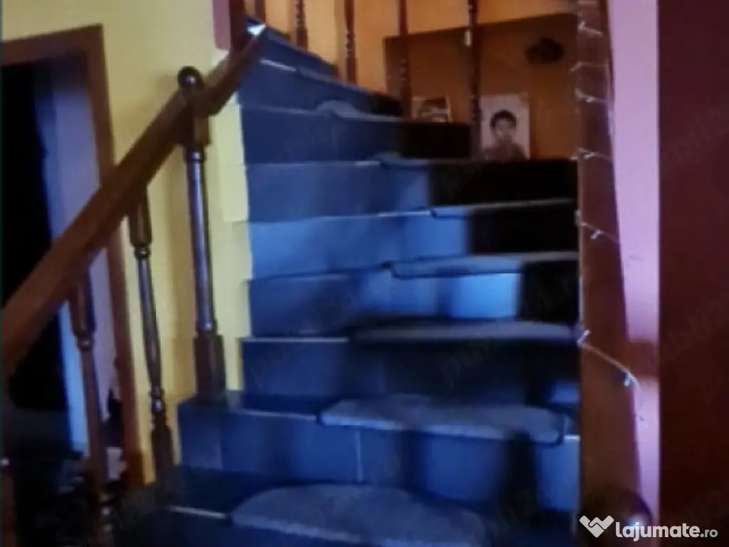 CASĂ DE VÂNZARE ÎN HUNEDOARA 