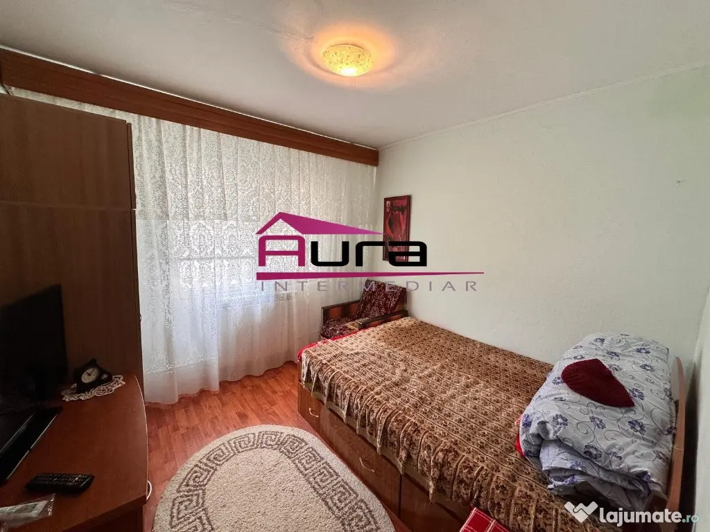 Apartament 3 camere zona Alunisului 